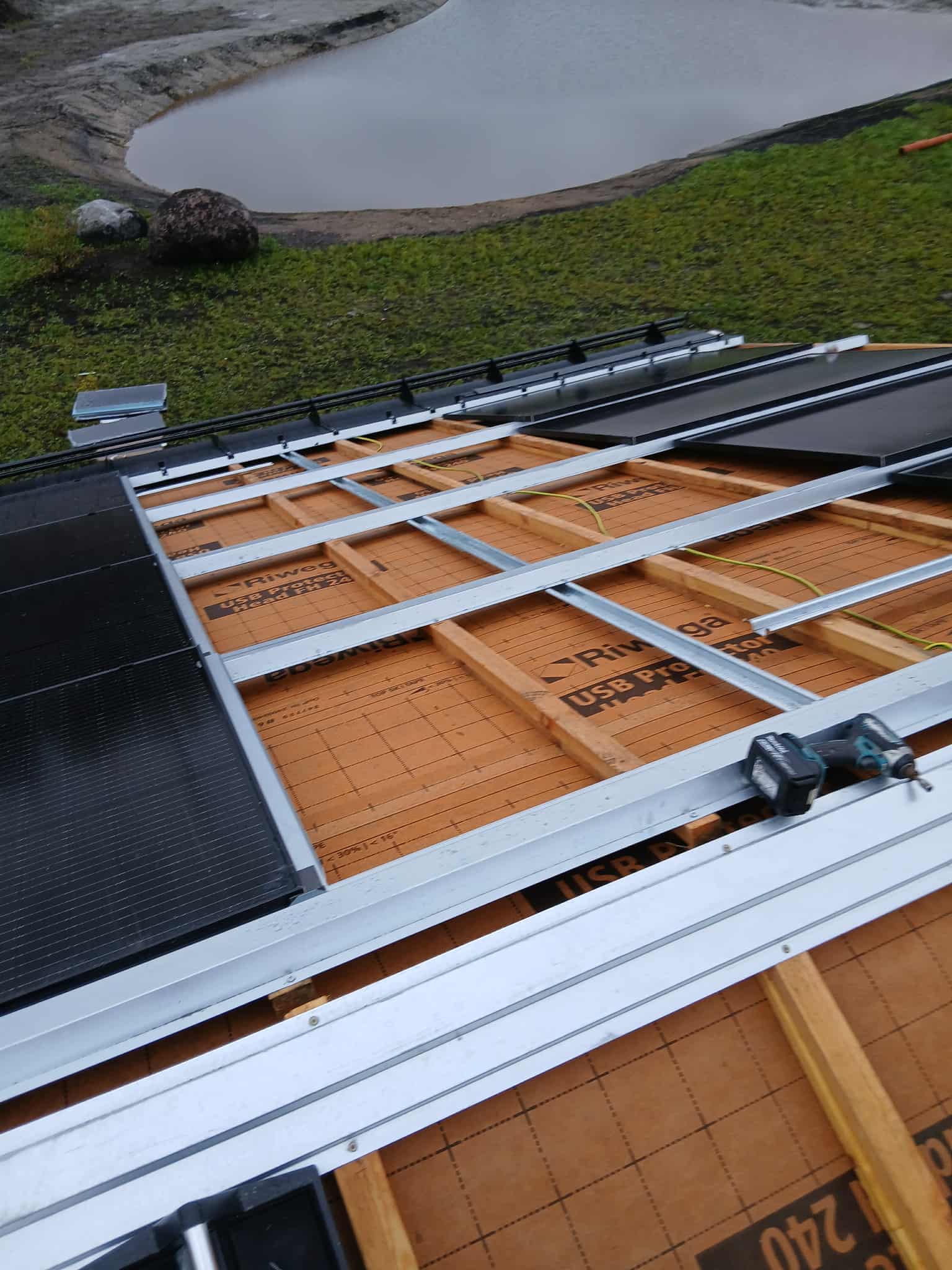 HolaRoof solar roof close-up